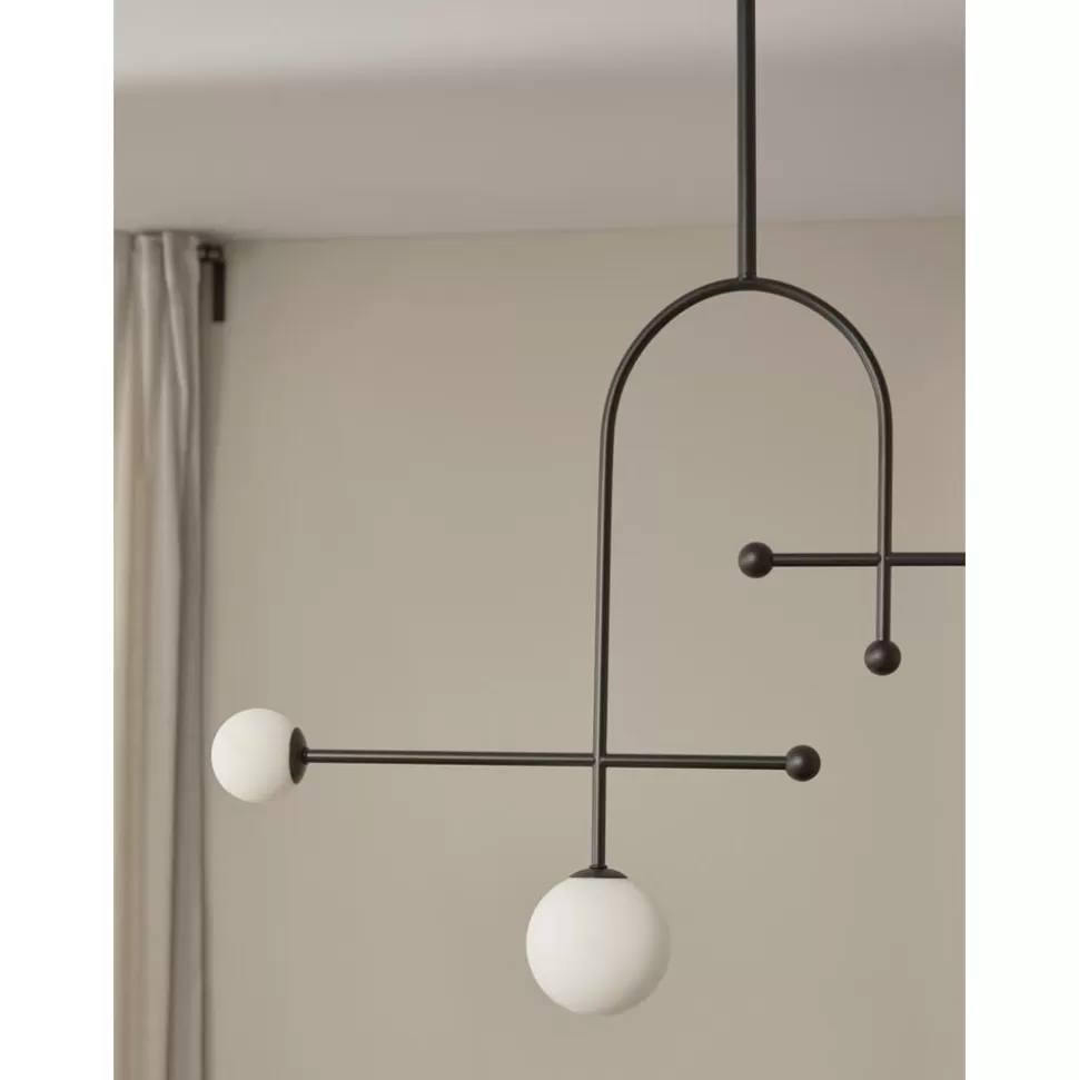 grose_pendelleuchte_otis_aus_opalglas_2-2.webp New Westwing Collection Grose Pendelleuchte Otis Aus Opalglas