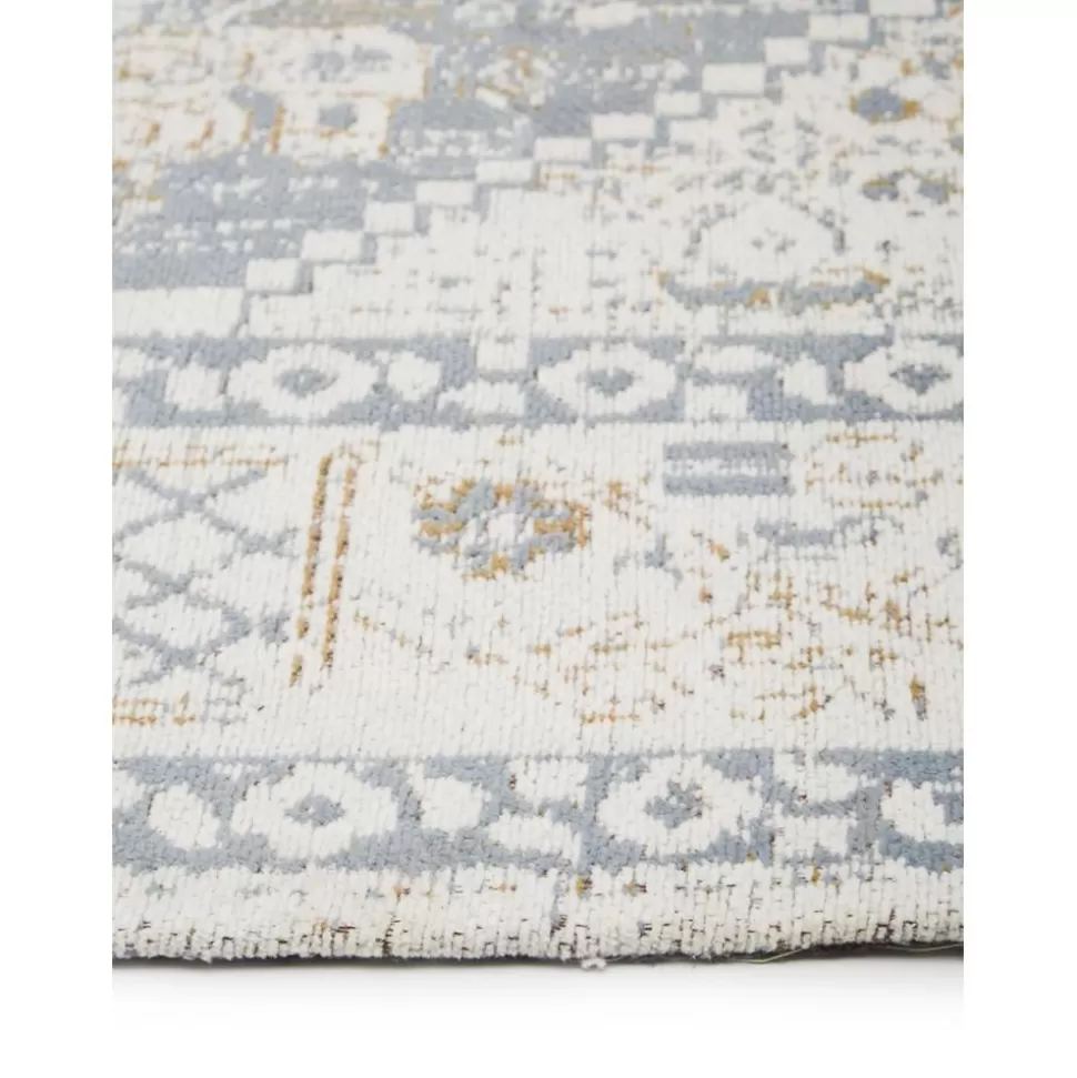 handgewebter_chenilleteppich_neapel_3-2.webp Hot Westwing Collection Handgewebter Chenilleteppich Neapel