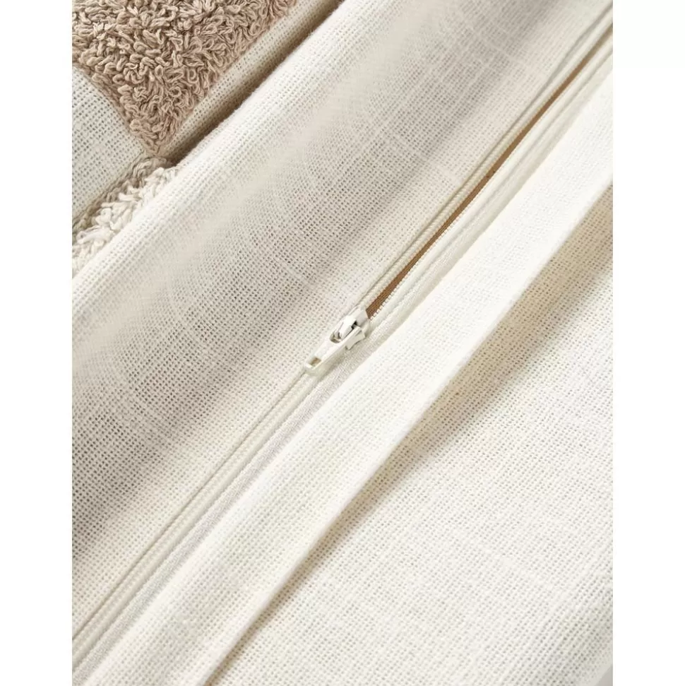 kissenhulle_scout_mit_getuftetem_karomuster_6-7.webp Store Westwing Collection Kissenhulle Scout Mit Getuftetem Karo-Muster