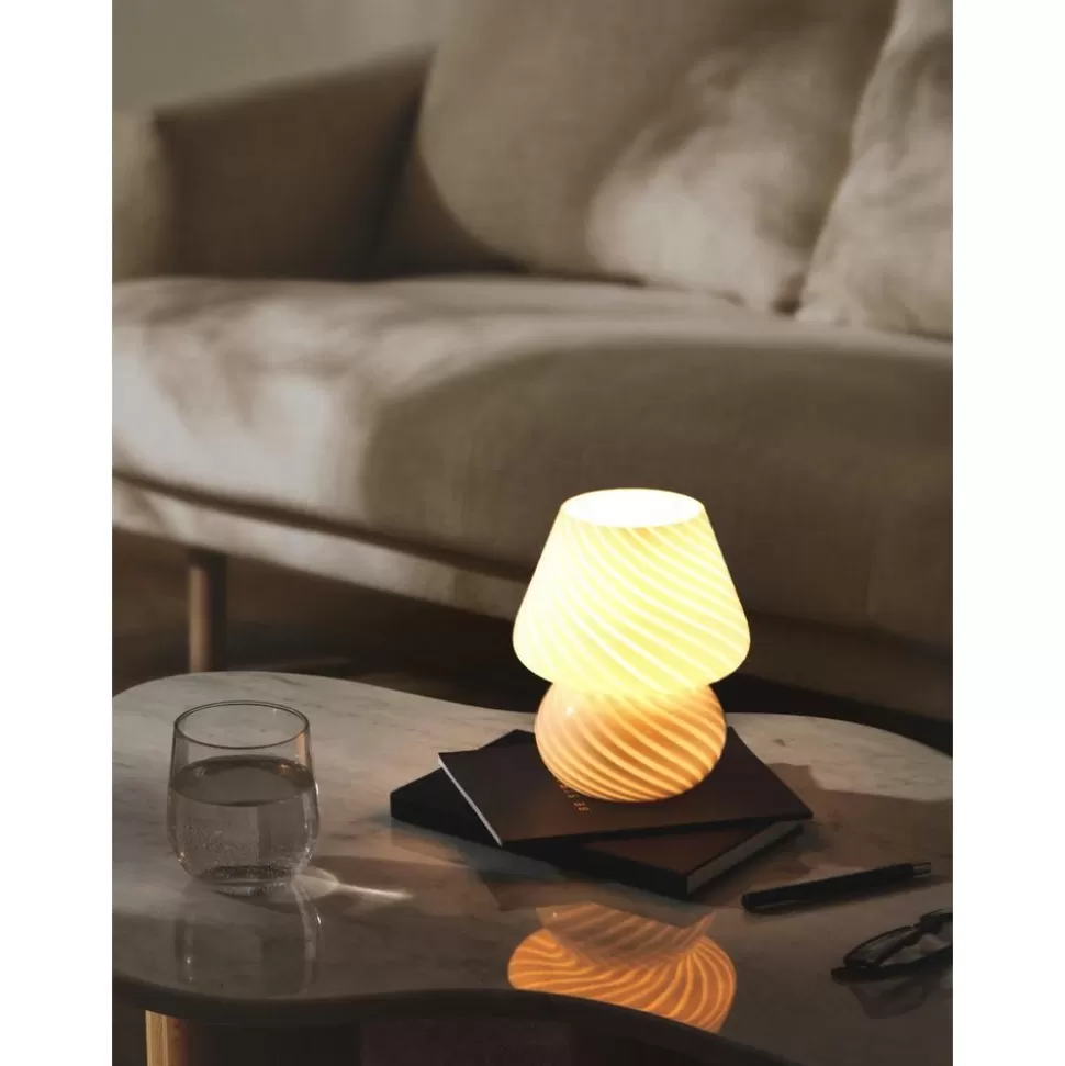 kleine_nachttischlampe_lareina_aus_opalglas_5-2.webp Fashion Westwing Collection Kleine Nachttischlampe Lareina Aus Opalglas