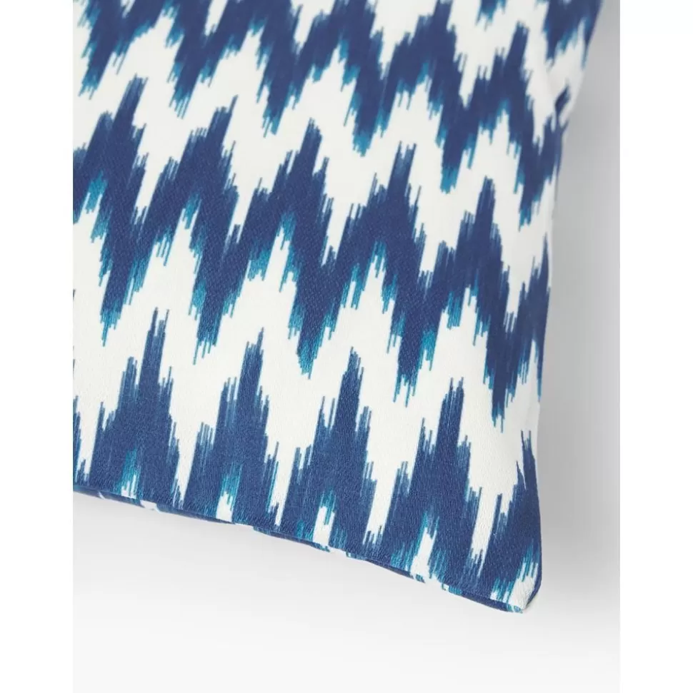 outdoorkissenhulle_maillot_mit_ikat_muster_2-4.webp Outlet Westwing Collection Outdoor-Kissenhulle Maillot Mit Ikat Muster