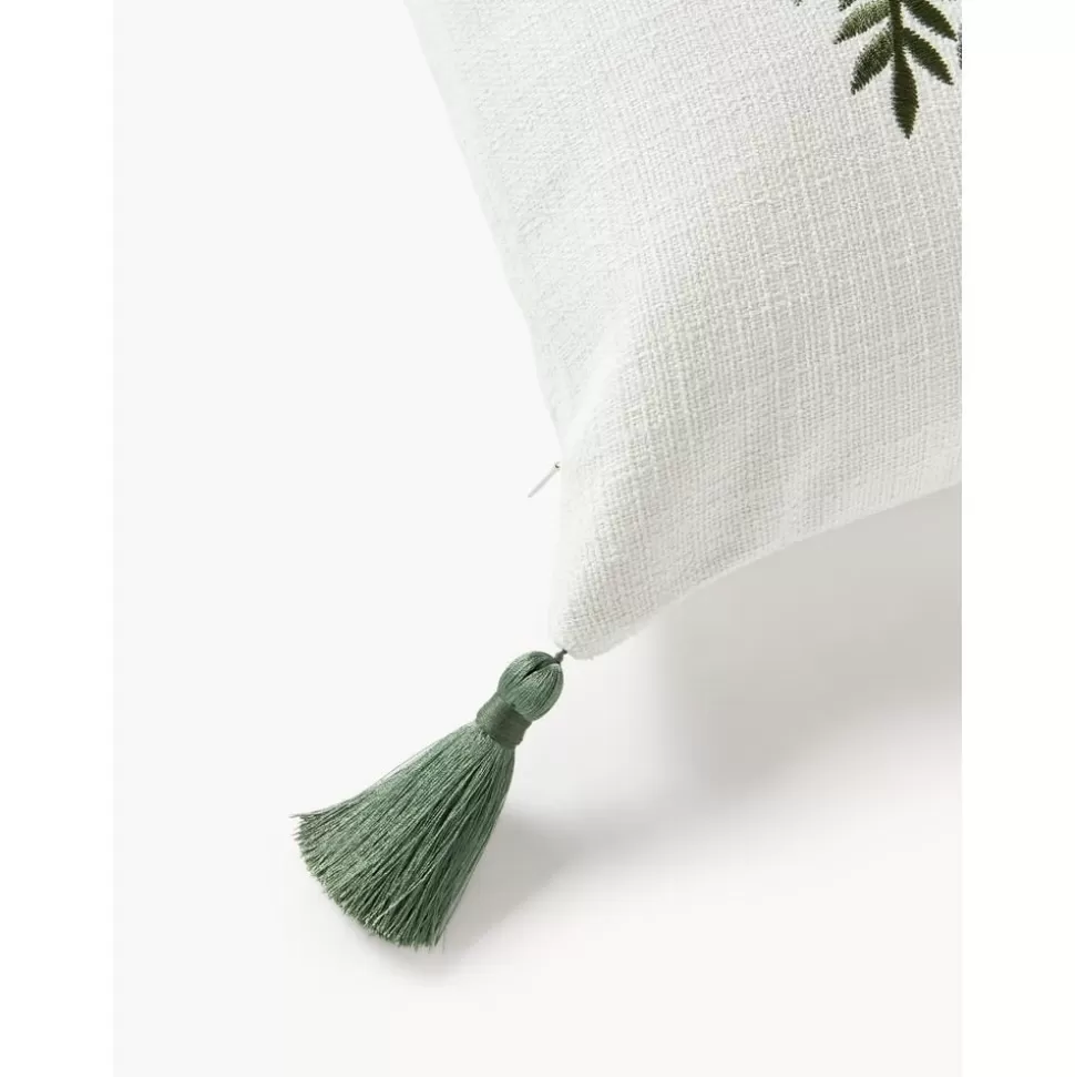 winterlich_bestickte_kissenhulle_imala_mit_quasten_4-2.webp Best Sale Westwing Collection Winterlich Bestickte Kissenhulle Imala Mit Quasten